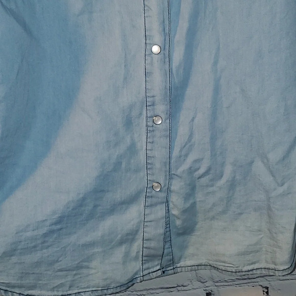 Crazy Train Lace and Denim Pearl Snap Button Up XL - Picture 6 of 11